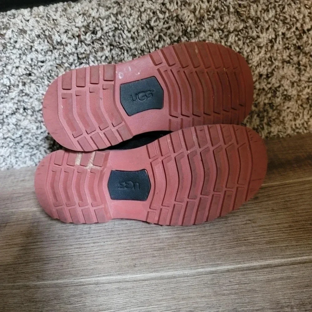 UGG AUSTRALIA 3292 Boys Toddler 13 EU 30 Black Sue
